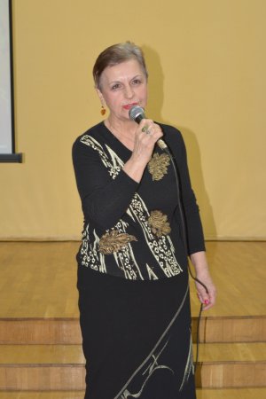 Презентация книги Нины Шкляровой «Засветло: стихи и переводы»