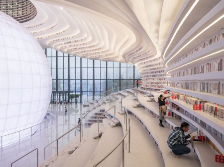 В Китае открылась футуристическая библиотека с 1,2 миллионами книг
