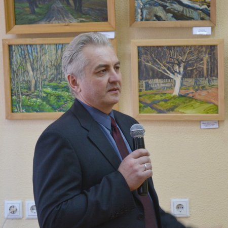 Открылась выставка живописи Юрия Семёнова