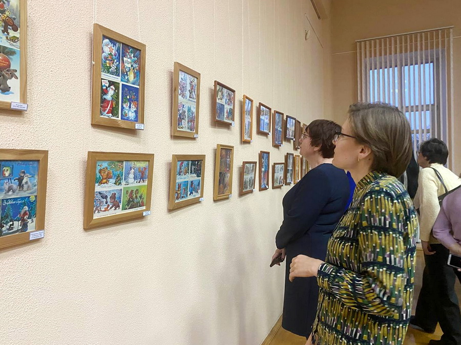 «Новогодний карнавал ретрооткрыток»