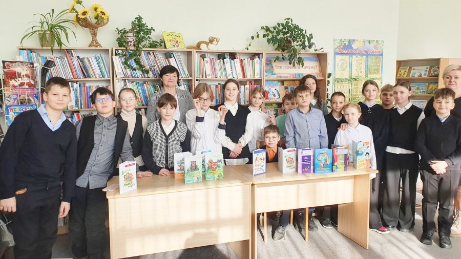 Встреча с писателем Инной Зарецкой