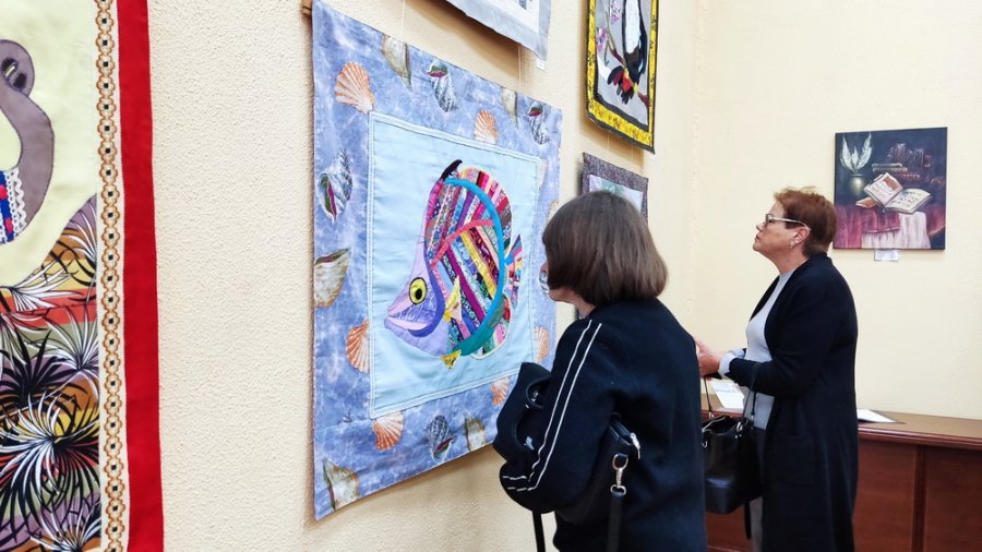 «Шитьё из лоскутов» Галины Голубенко