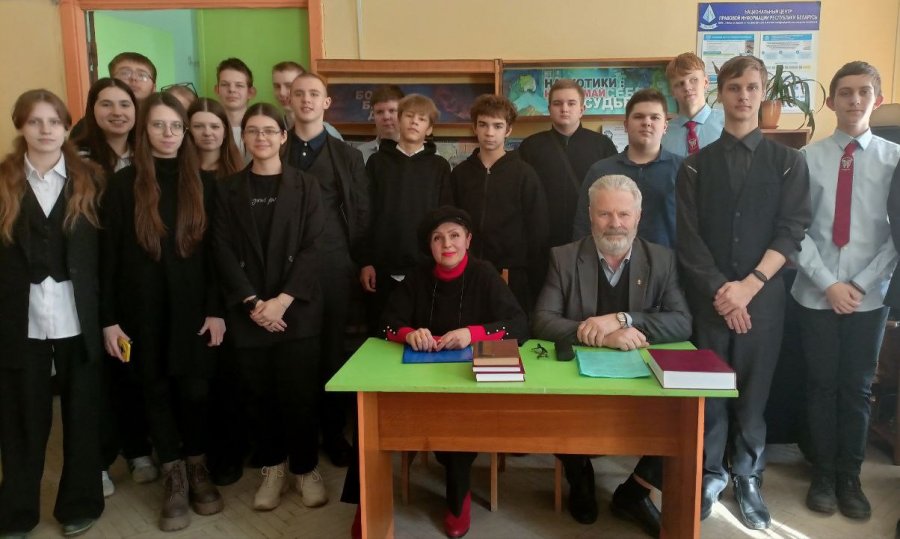 «Наркотики: знания против миражей»