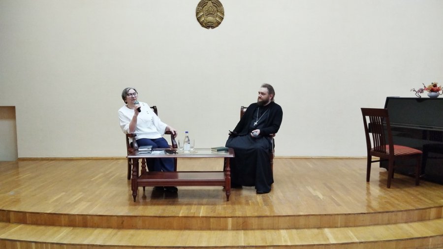 Круг чтения: комедия «Ревизор»