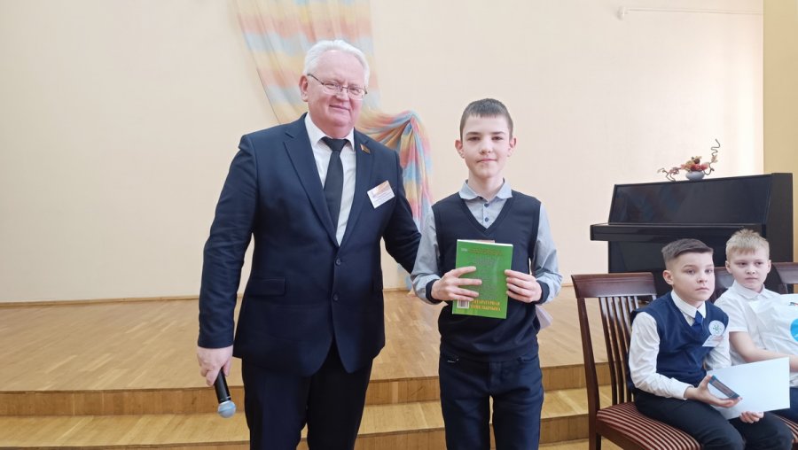 Лучший читатель детских книг – Иван Терёхин