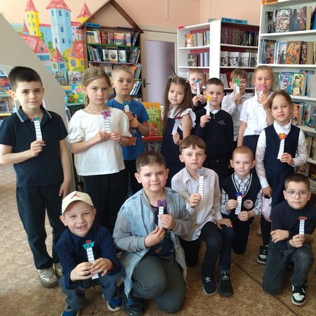 Улыбнитесь книжки – к нам пришли детишки