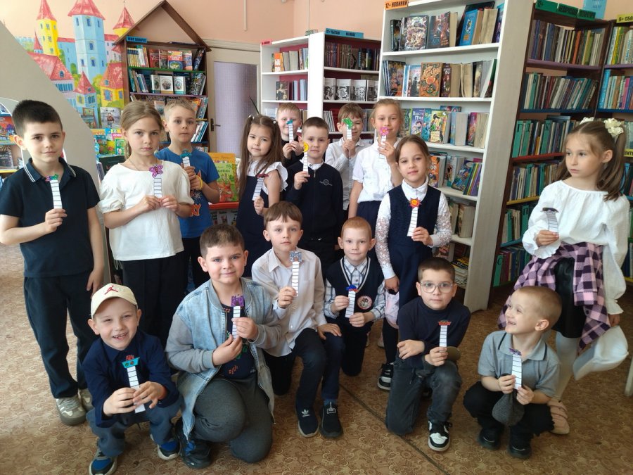 Улыбнитесь книжки – к нам пришли детишки