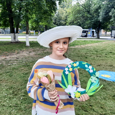 Книжный дворик