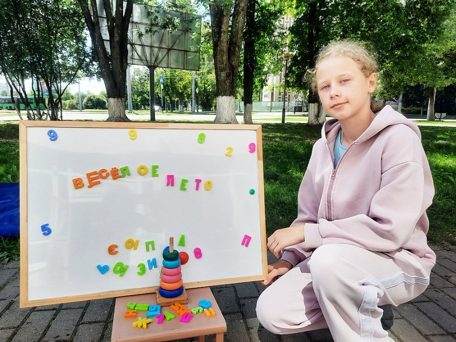 Играть с друзьями интересно