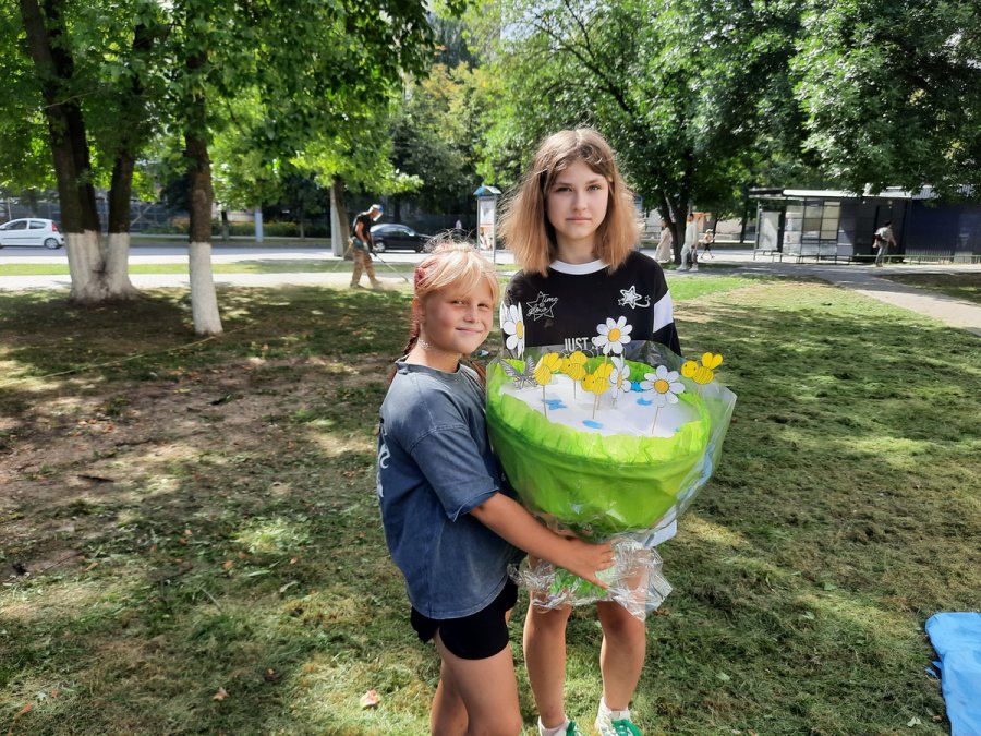 Книжный дворик