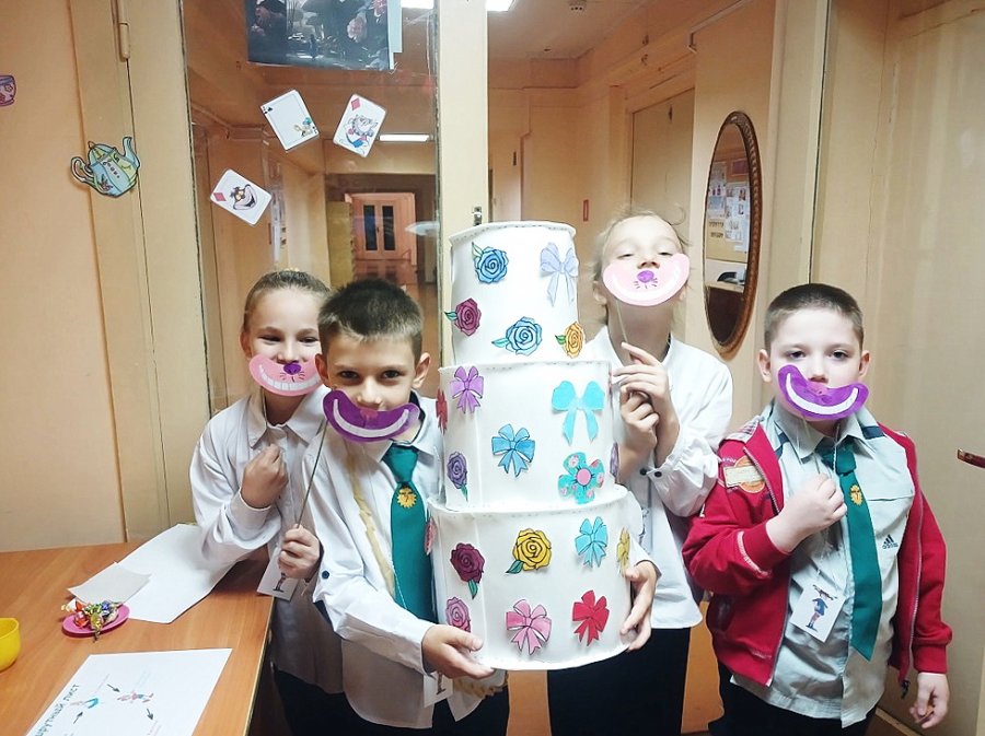 Библиотека. Библиотекарь. Книга.