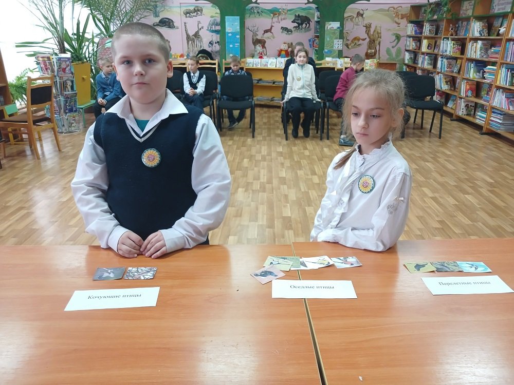 Непоседа, невеличка – желторотая синичка