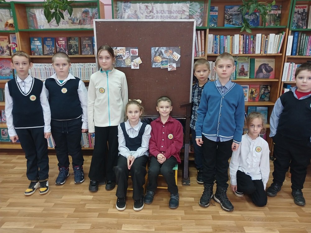 Непоседа, невеличка – желторотая синичка