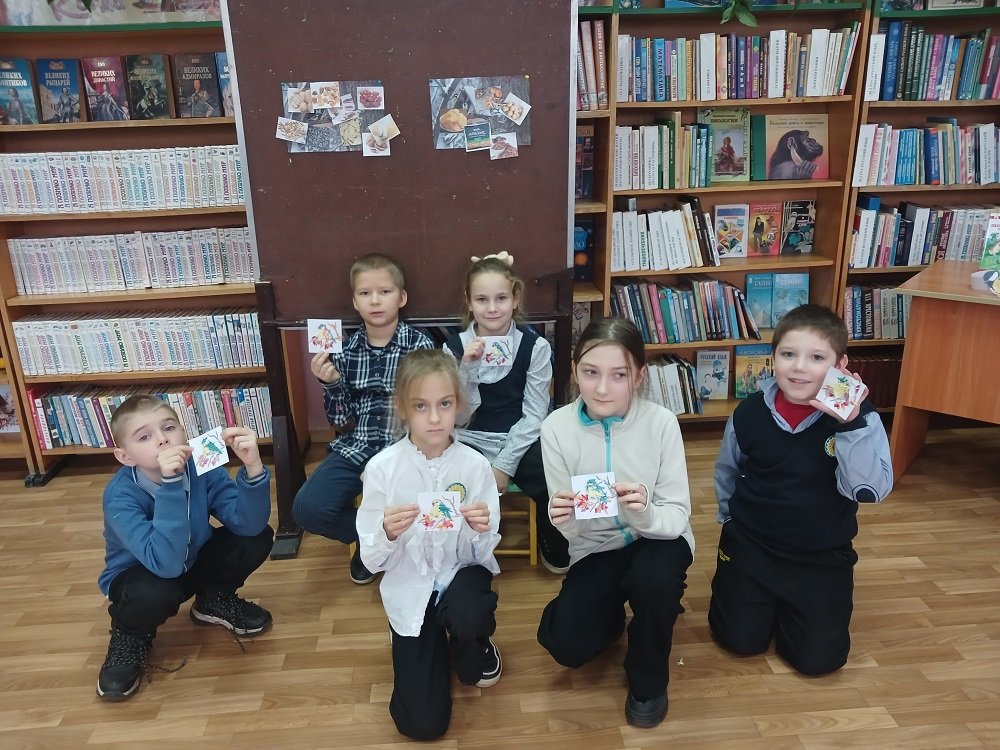 Непоседа, невеличка – желторотая синичка