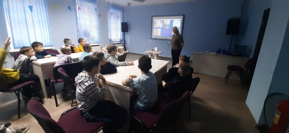 Поделись улыбкою своей