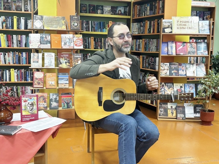 «Не жалею, не зову, не плачу…» «Не жалею, не зову, не плачу…»