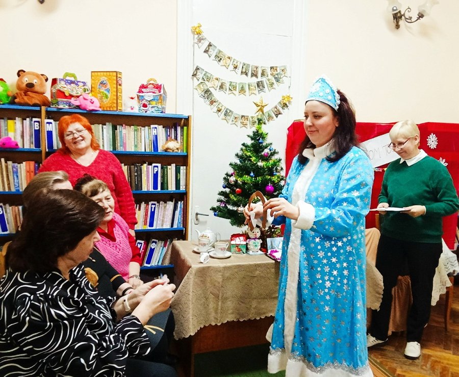 Здравствуй, праздник новогодний