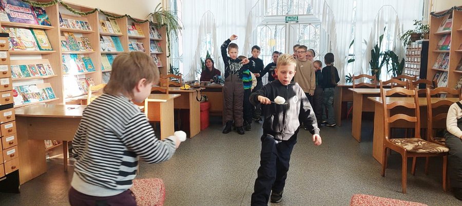 Снег кружится...