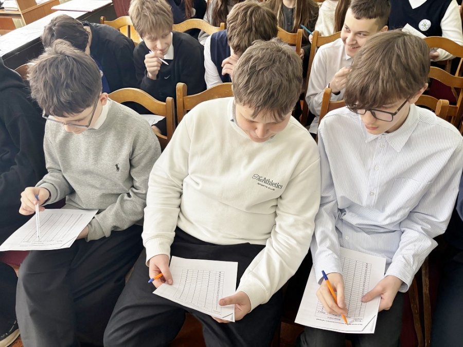 Профессии бывают разные