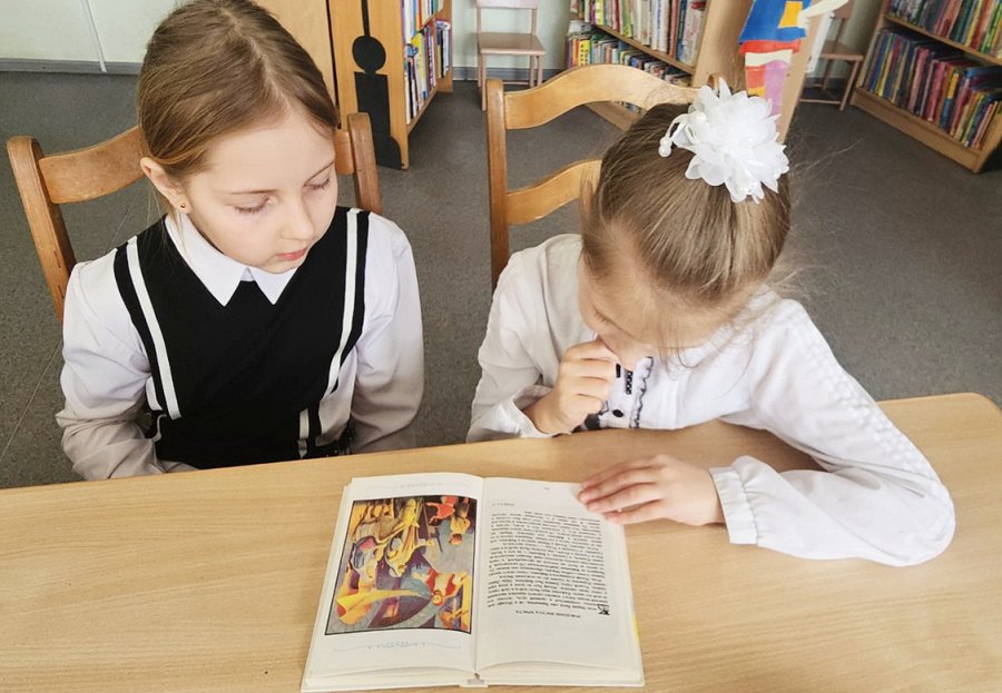 Свет добра из-под обложки