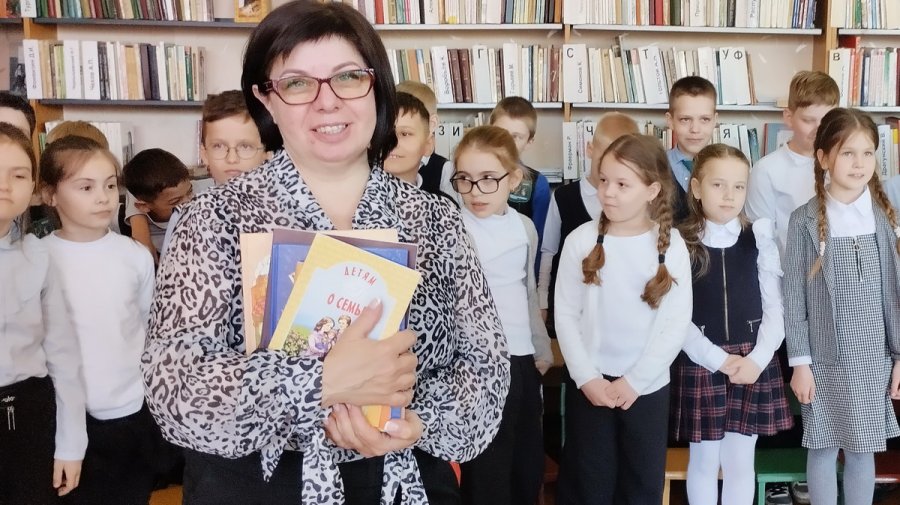 Свет добра из-под обложки