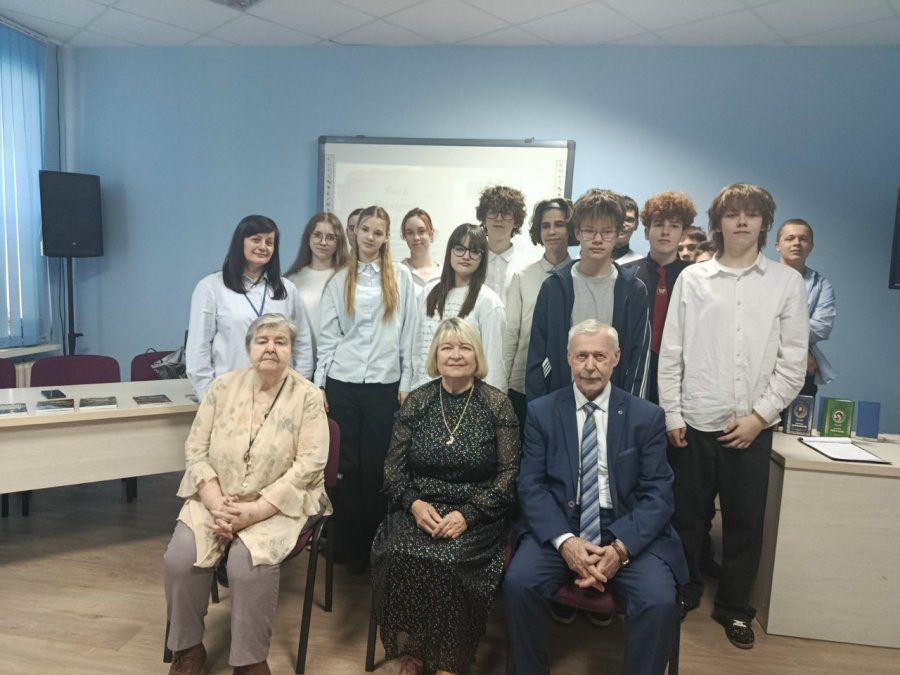 Душа поэзией полна