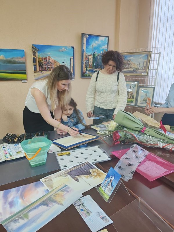 Выставка Ольги Копачёвой «Ритмы улиц»