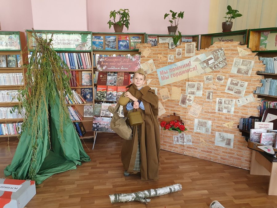 Этих дней не смолкнет слава!
