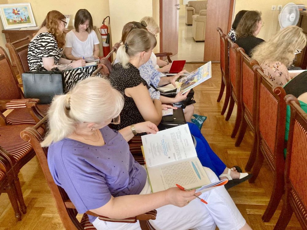 Привлечение к чтению: использование ай-стопперов в библиотеке