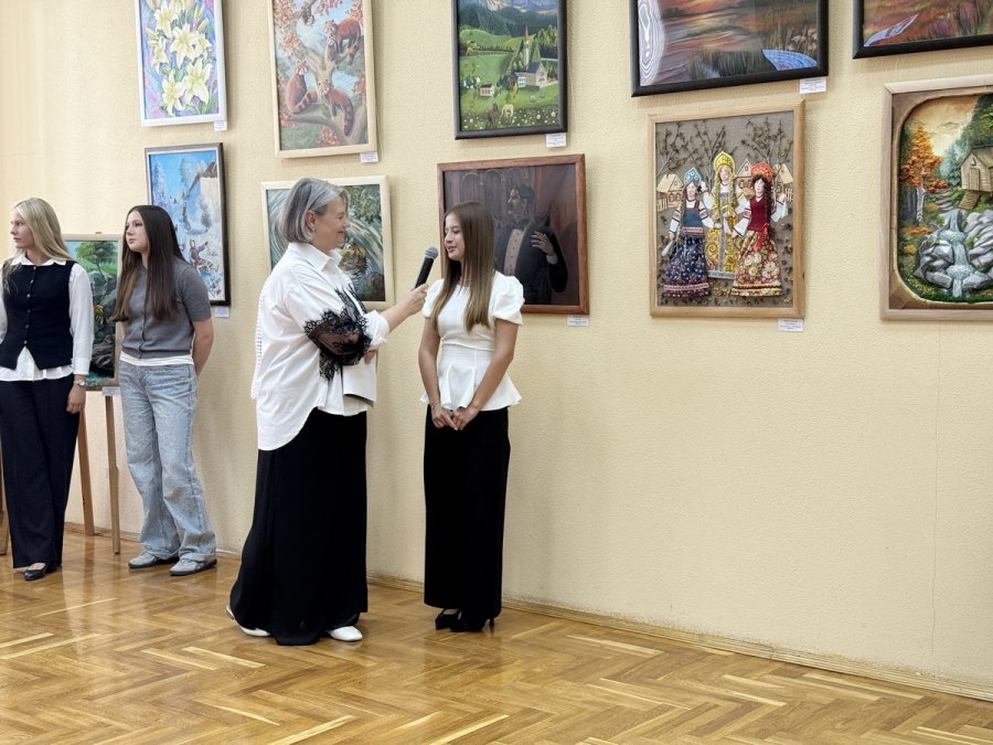 «Мир глазами выпускников»